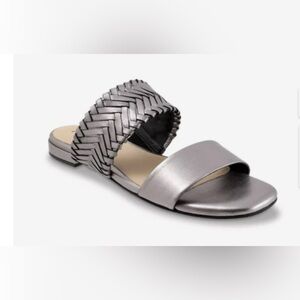 Trotters Nalane Sandal women’s size 8.5 in Pewter